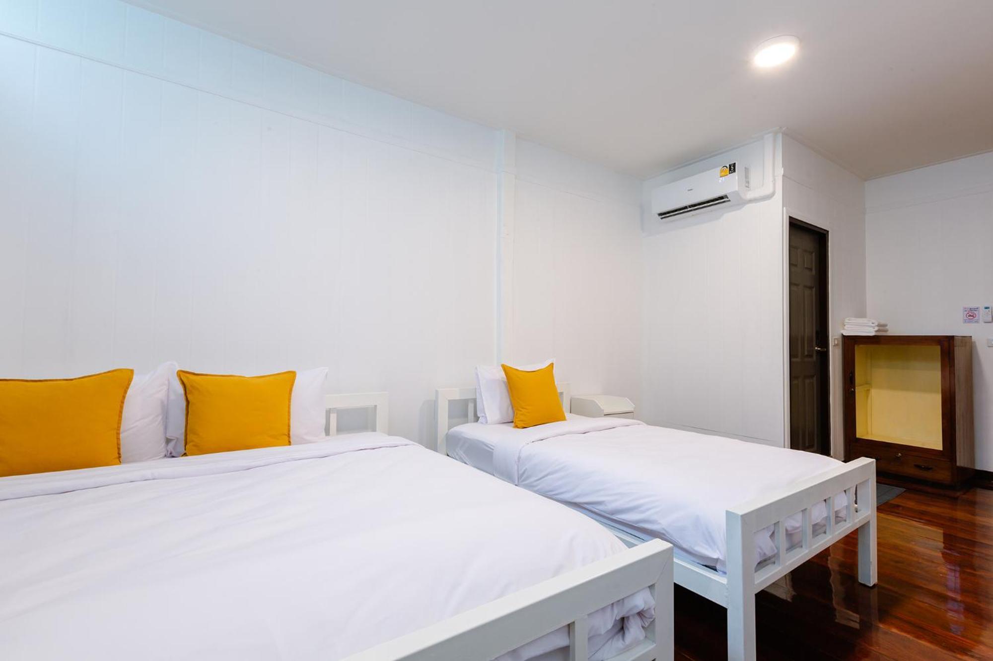 Diff Hostel Bangkok Exteriör bild